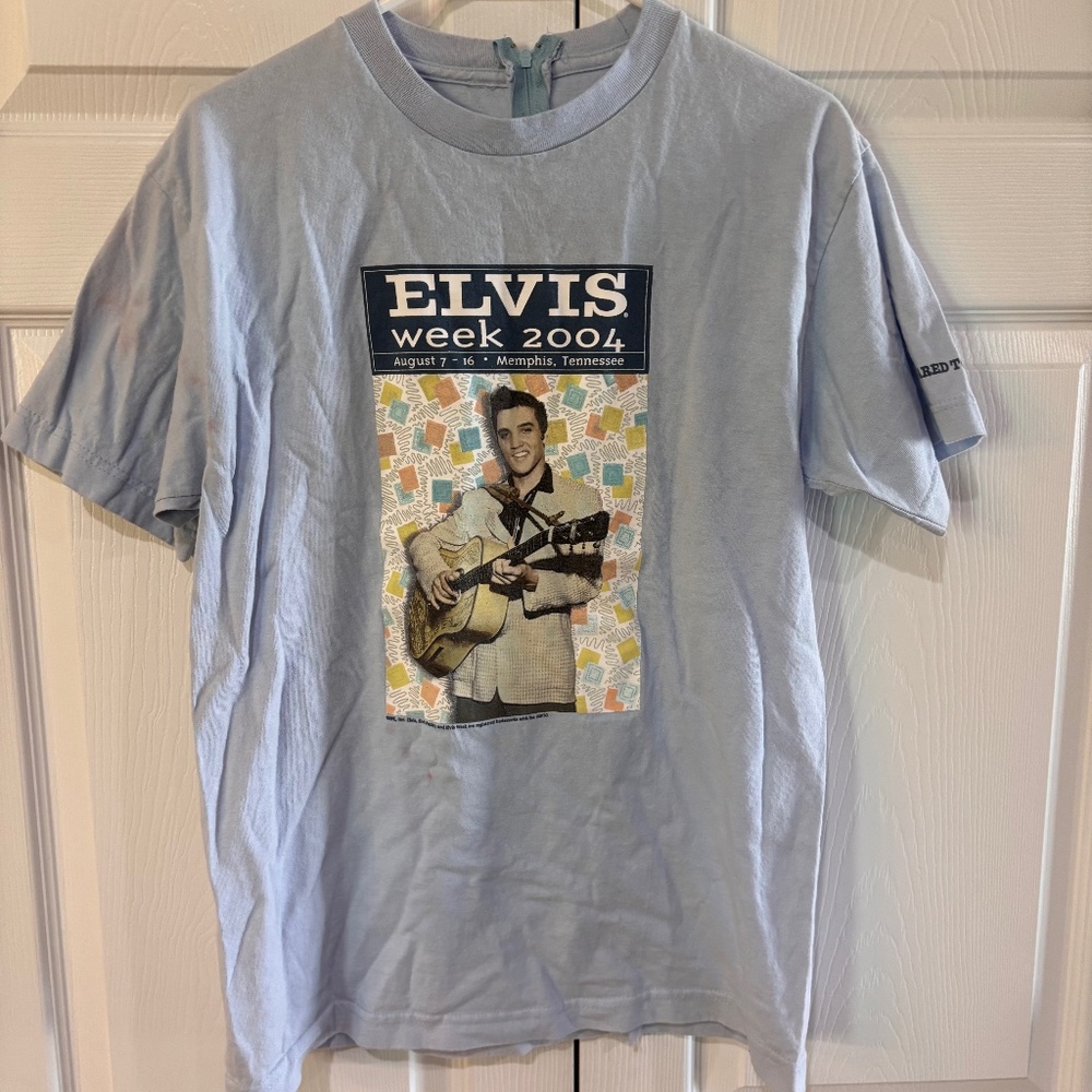 Vintage Elvis Week 2004 Memphis Tennessee Graphic Tee Baby Blue Size M
